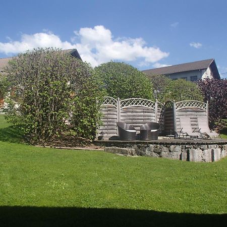 Bed and Breakfast Le Grenier Saint-Paul-en-Chablais Exterior foto