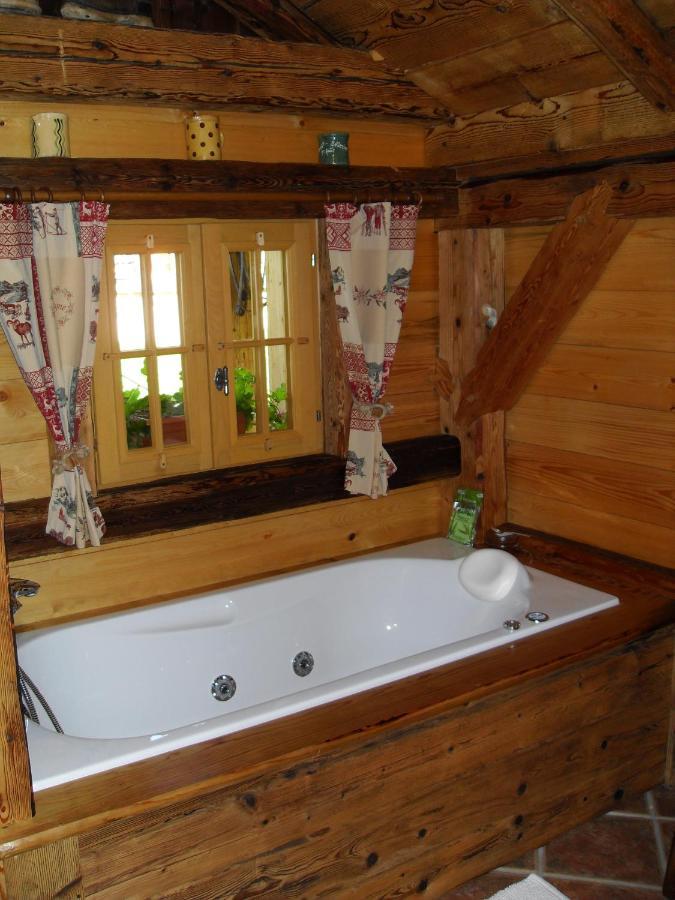 Bed and Breakfast Le Grenier Saint-Paul-en-Chablais Exterior foto
