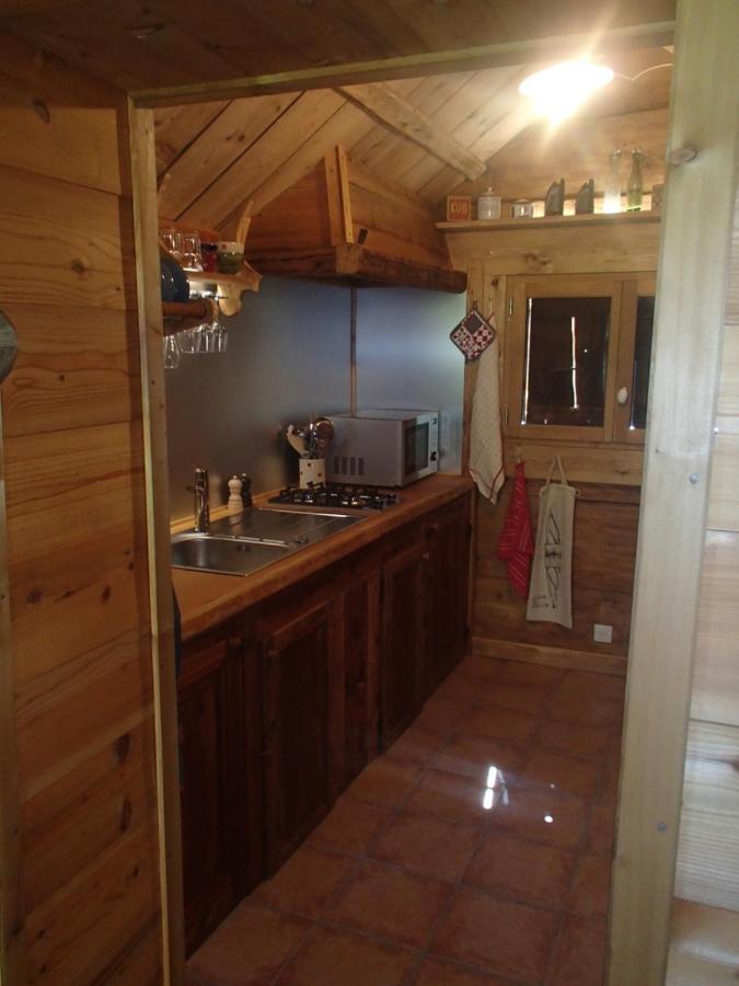 Bed and Breakfast Le Grenier Saint-Paul-en-Chablais Exterior foto